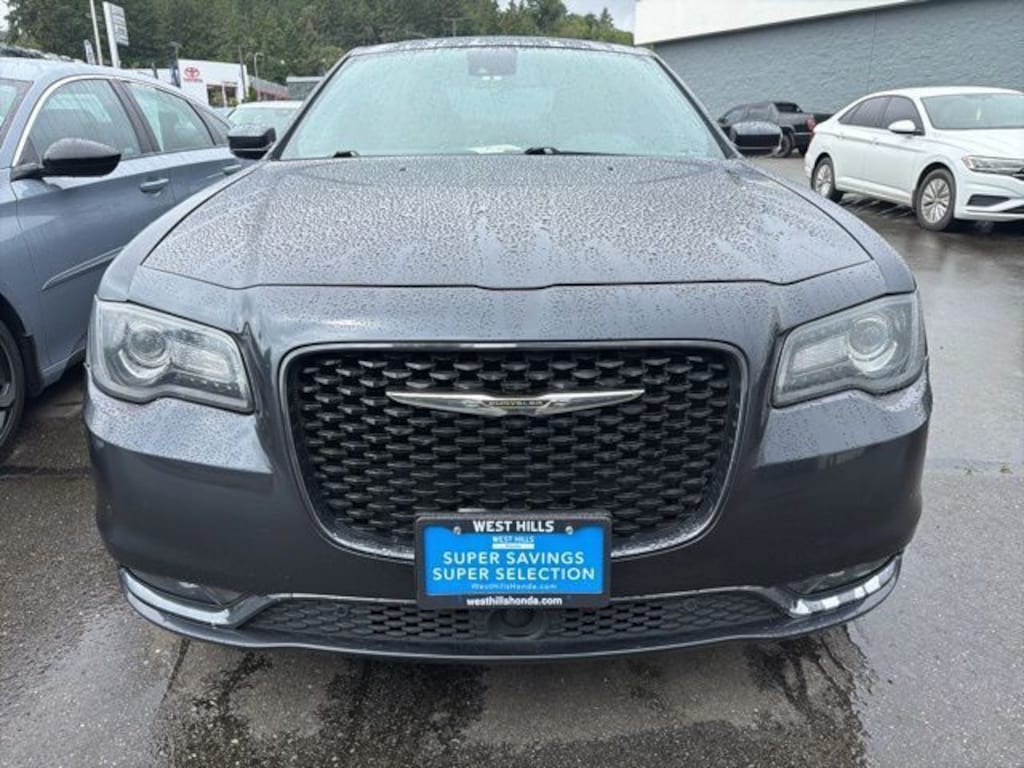 Used 2018 Chrysler 300 S Sedan