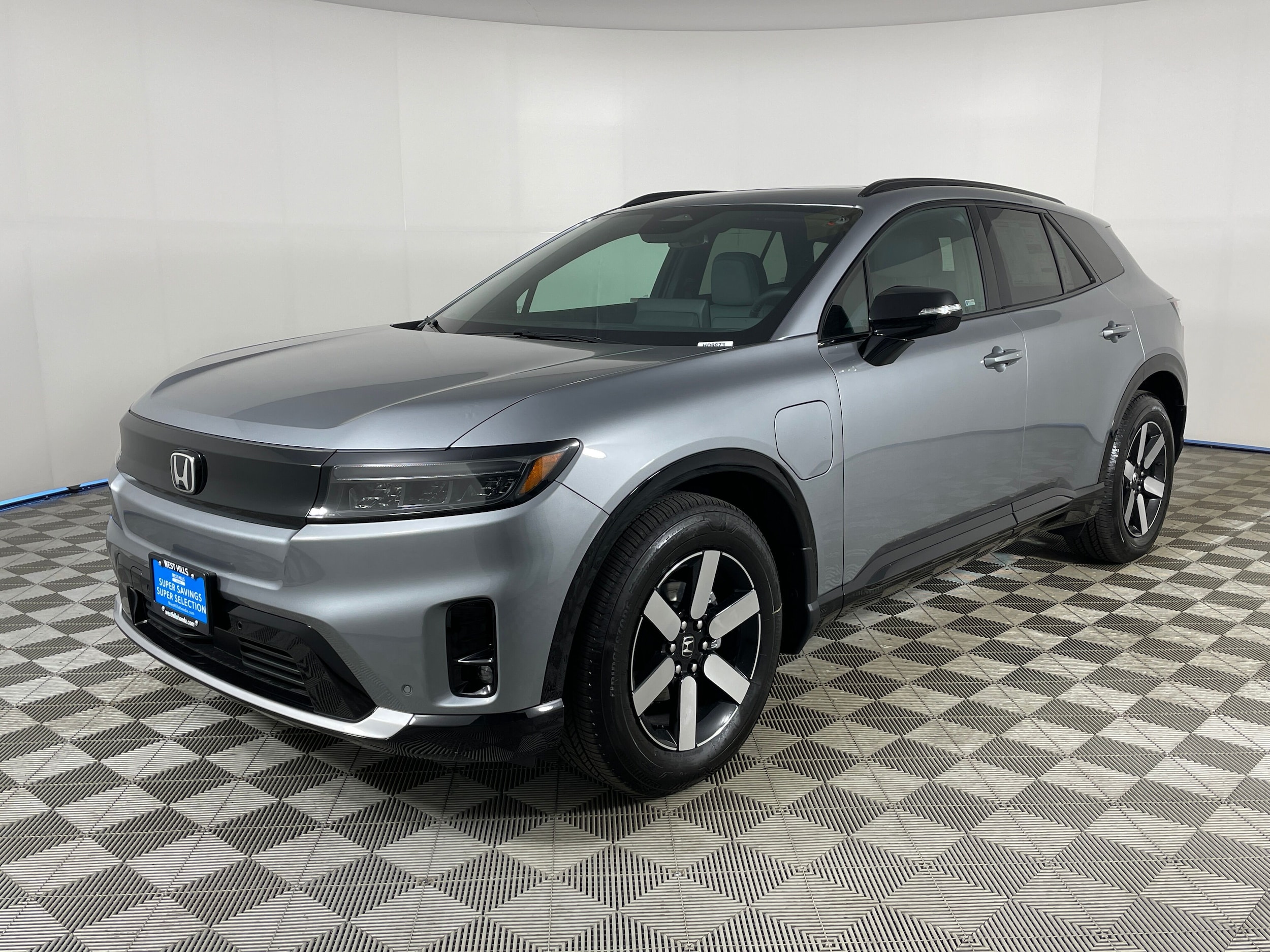 2025 Honda Prologue Touring's photo