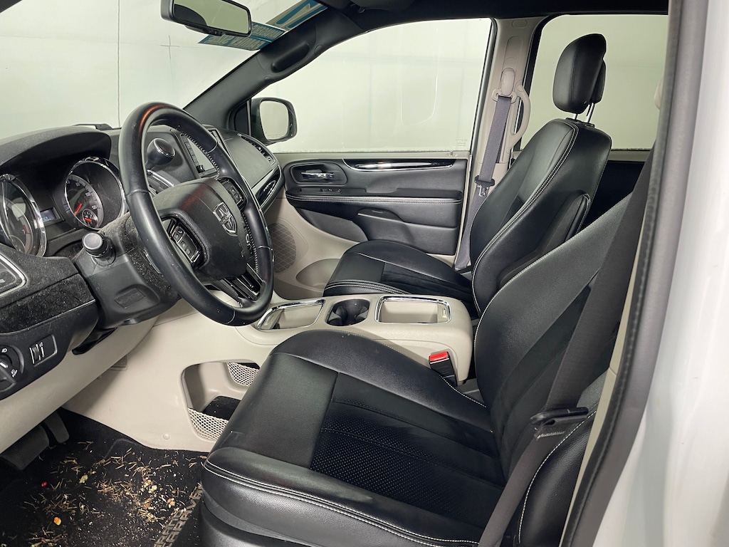 Used 2017 Dodge Grand Caravan SXT Van