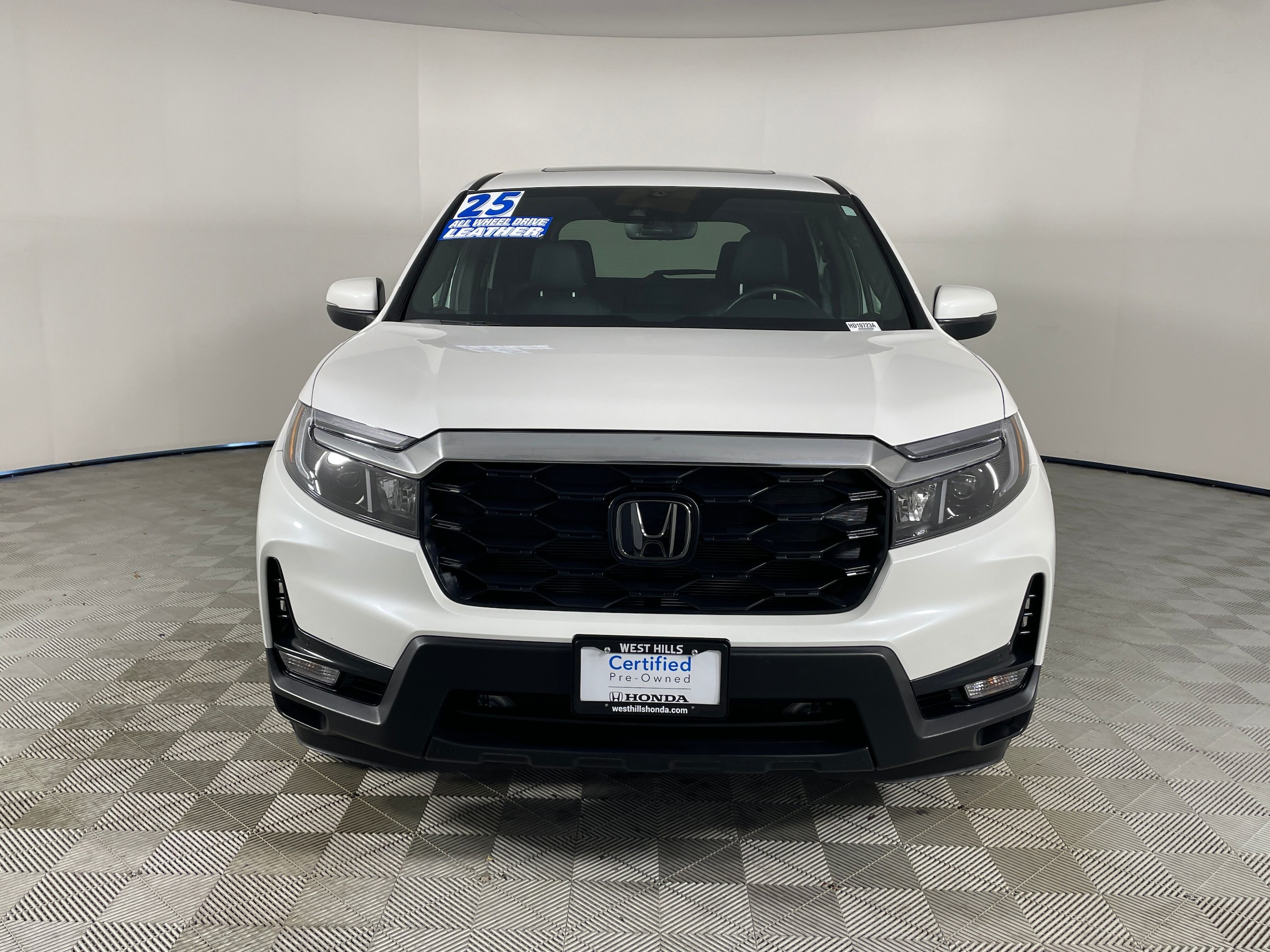 2025 Honda Passport EX-L - Photo 27