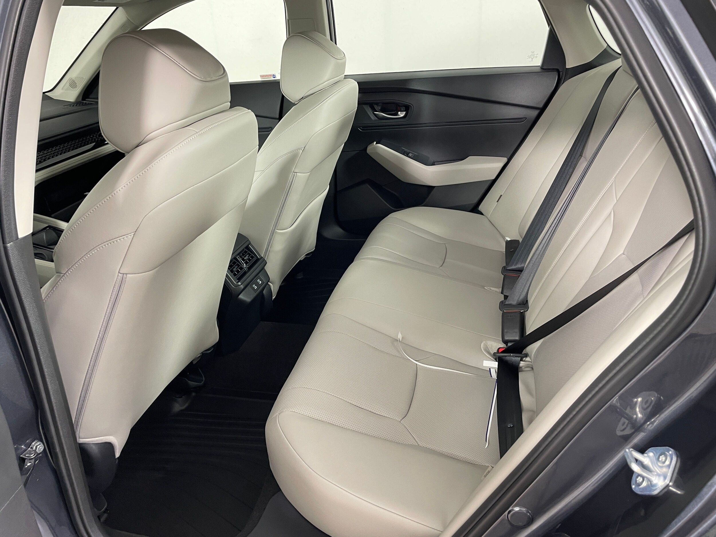 2025 Honda Accord Hybrid EX-L photo 4