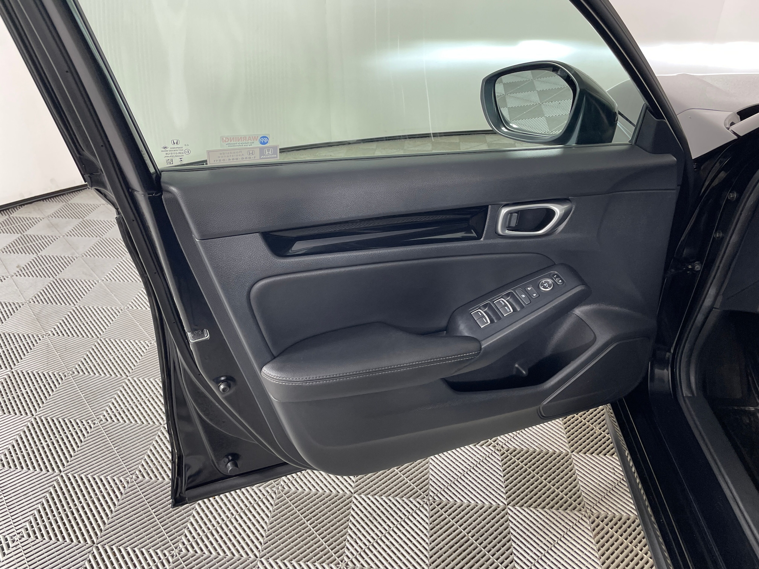2023 Honda Civic Hatchback EX-L - Photo 16