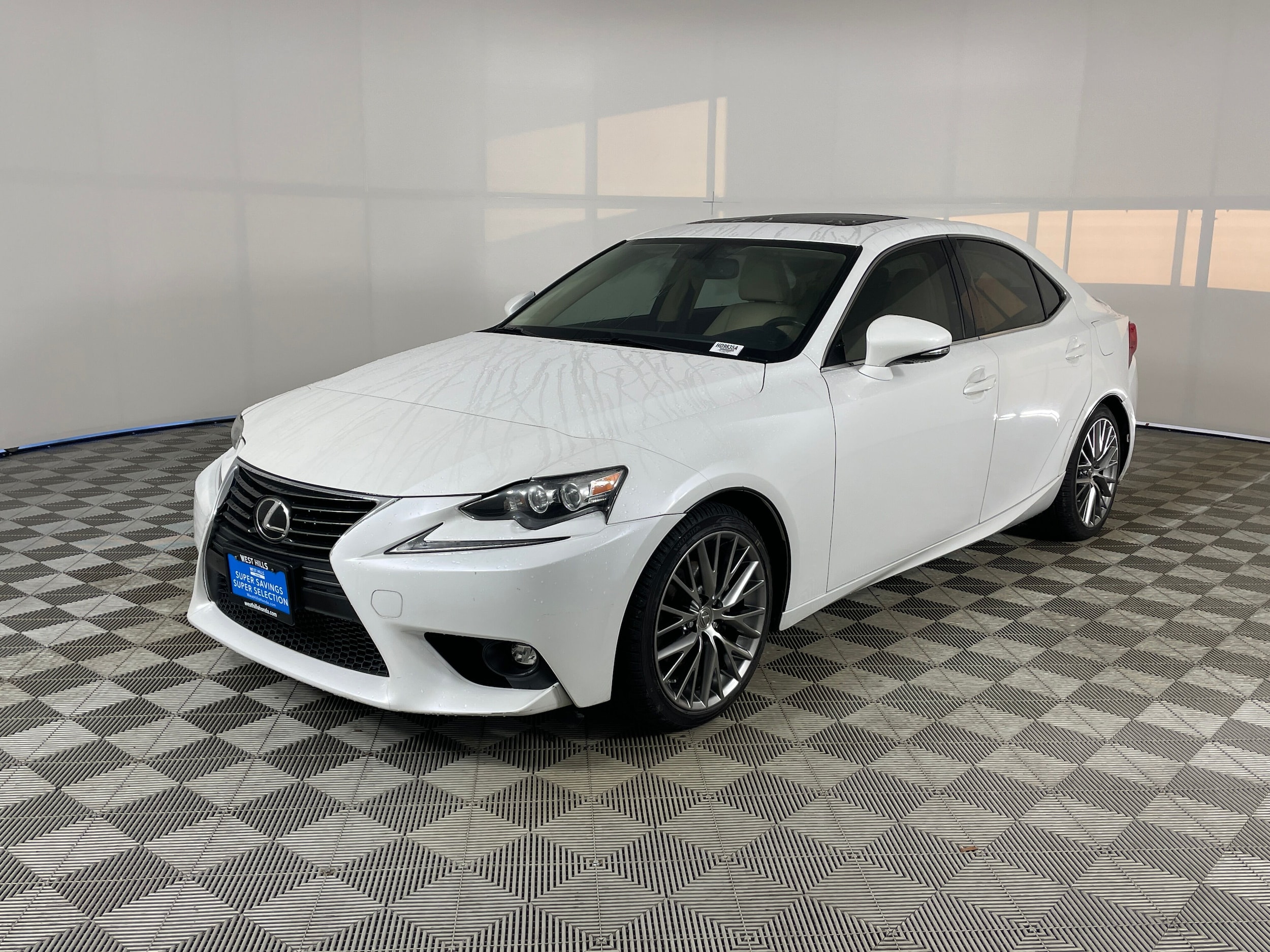 2015 Lexus IS 250's photo