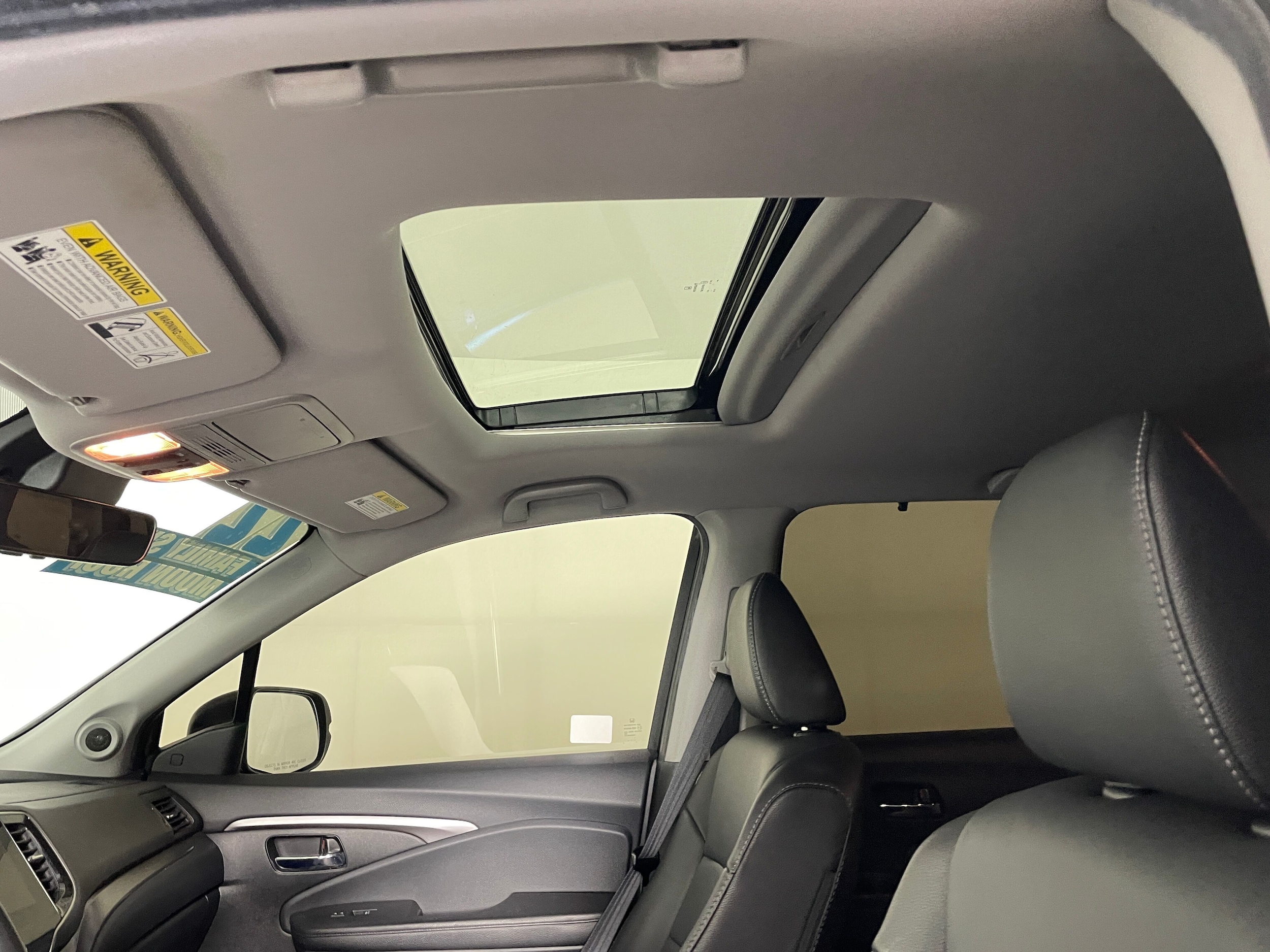 2022 Honda Pilot SE - Photo 11