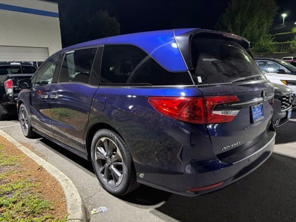 Used 2021 Honda Odyssey Elite Van