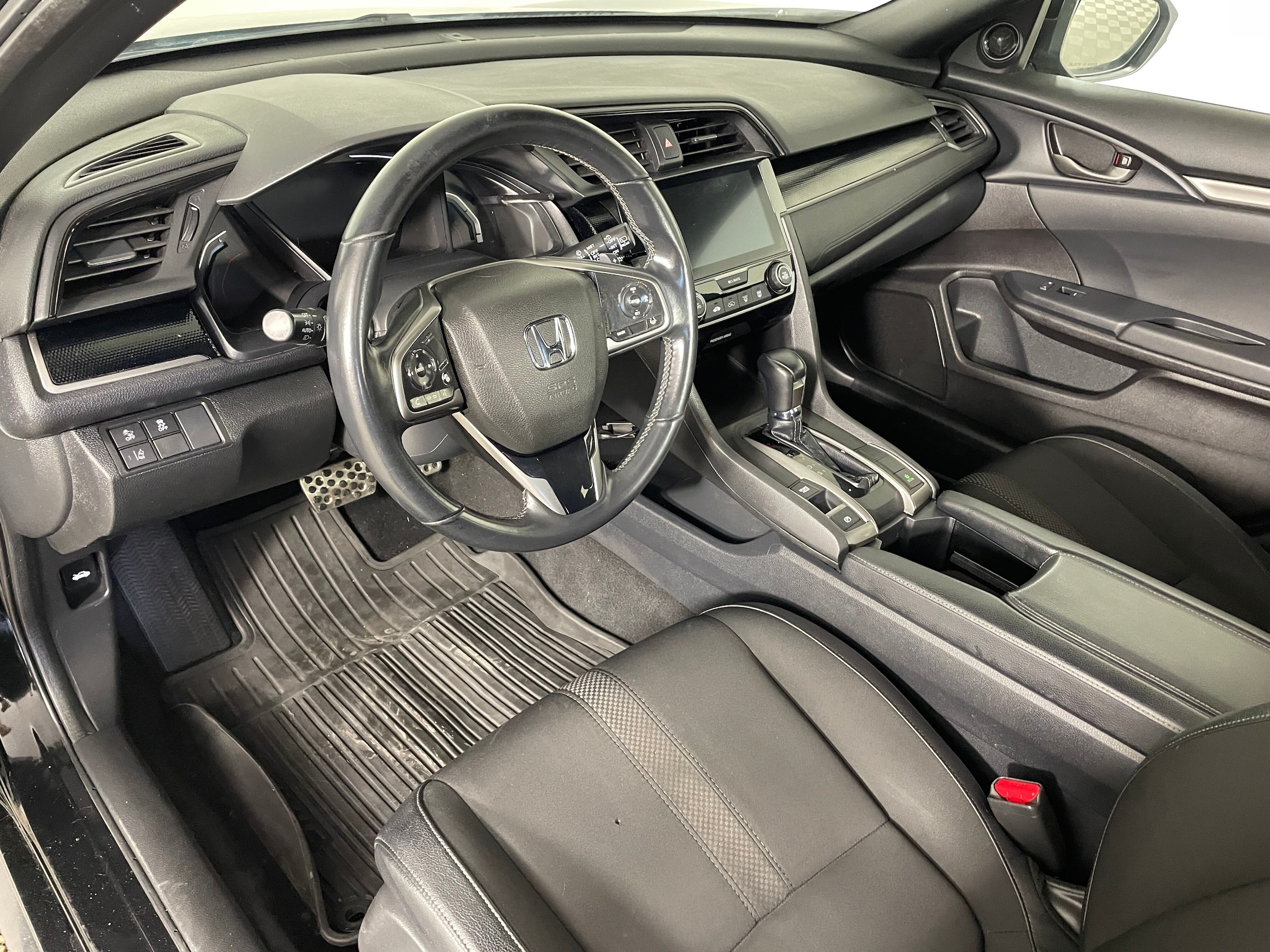 2021 Honda Civic Sport photo 3