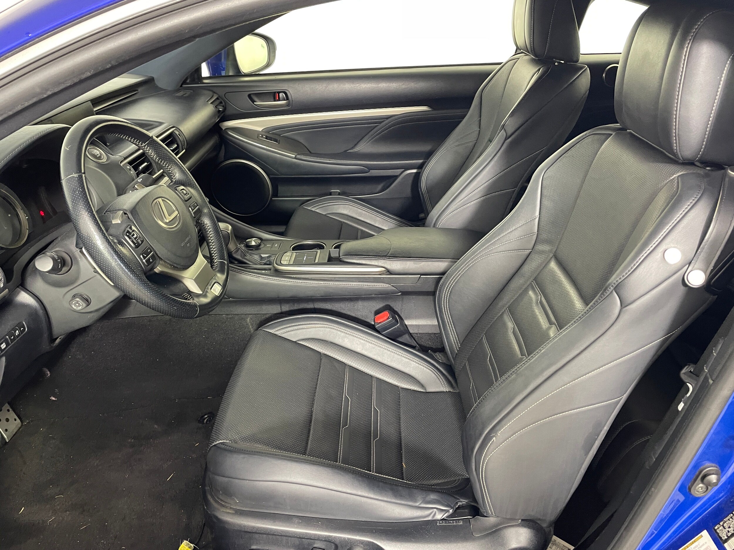 2015 Lexus RC 350 photo 2