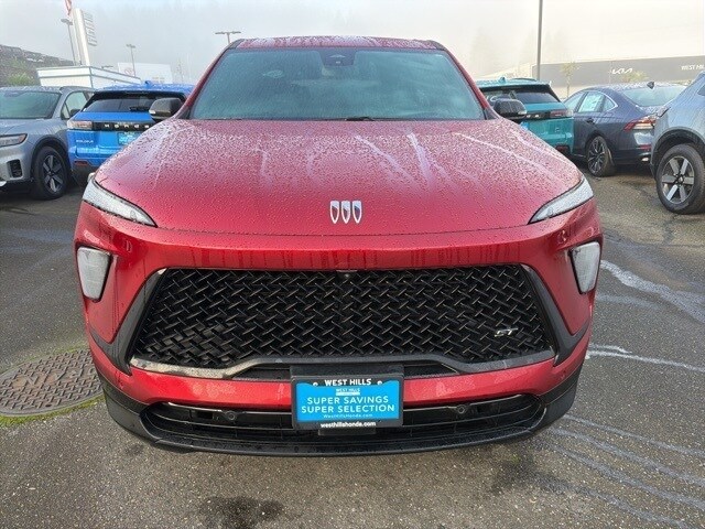 2025 Buick Enclave Sport Touring photo 2