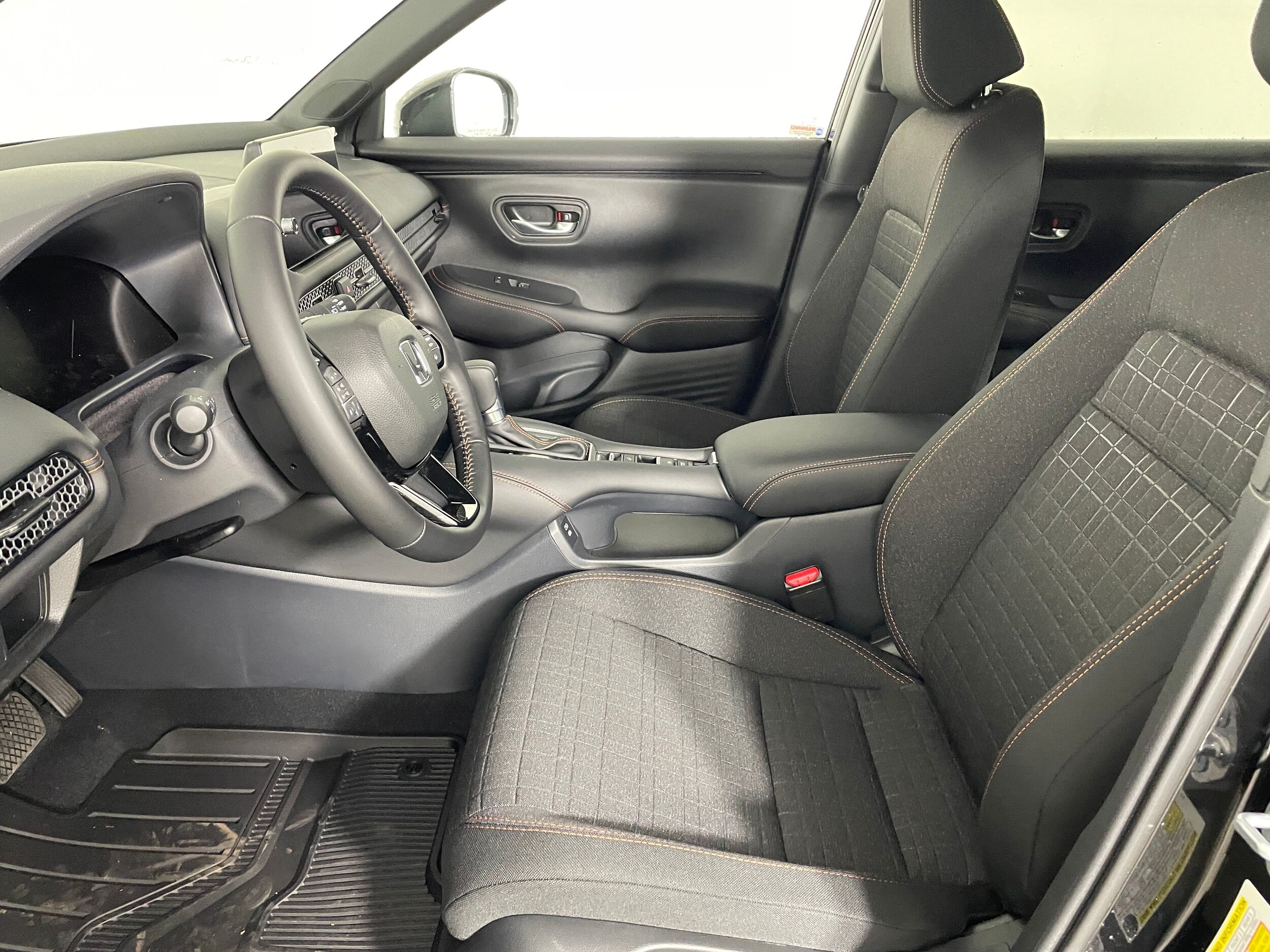 2026 Honda HR-V Sport photo 2