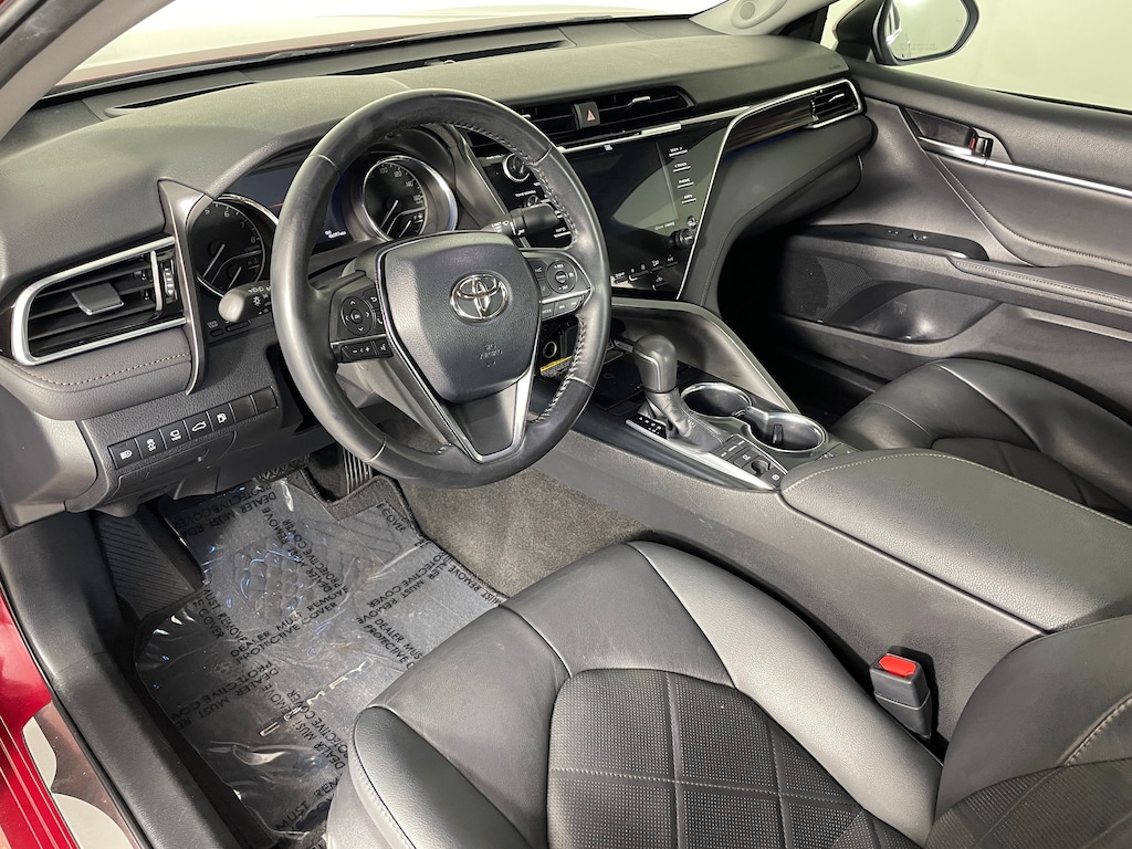 Used 2018 Toyota Camry XLE Sedan