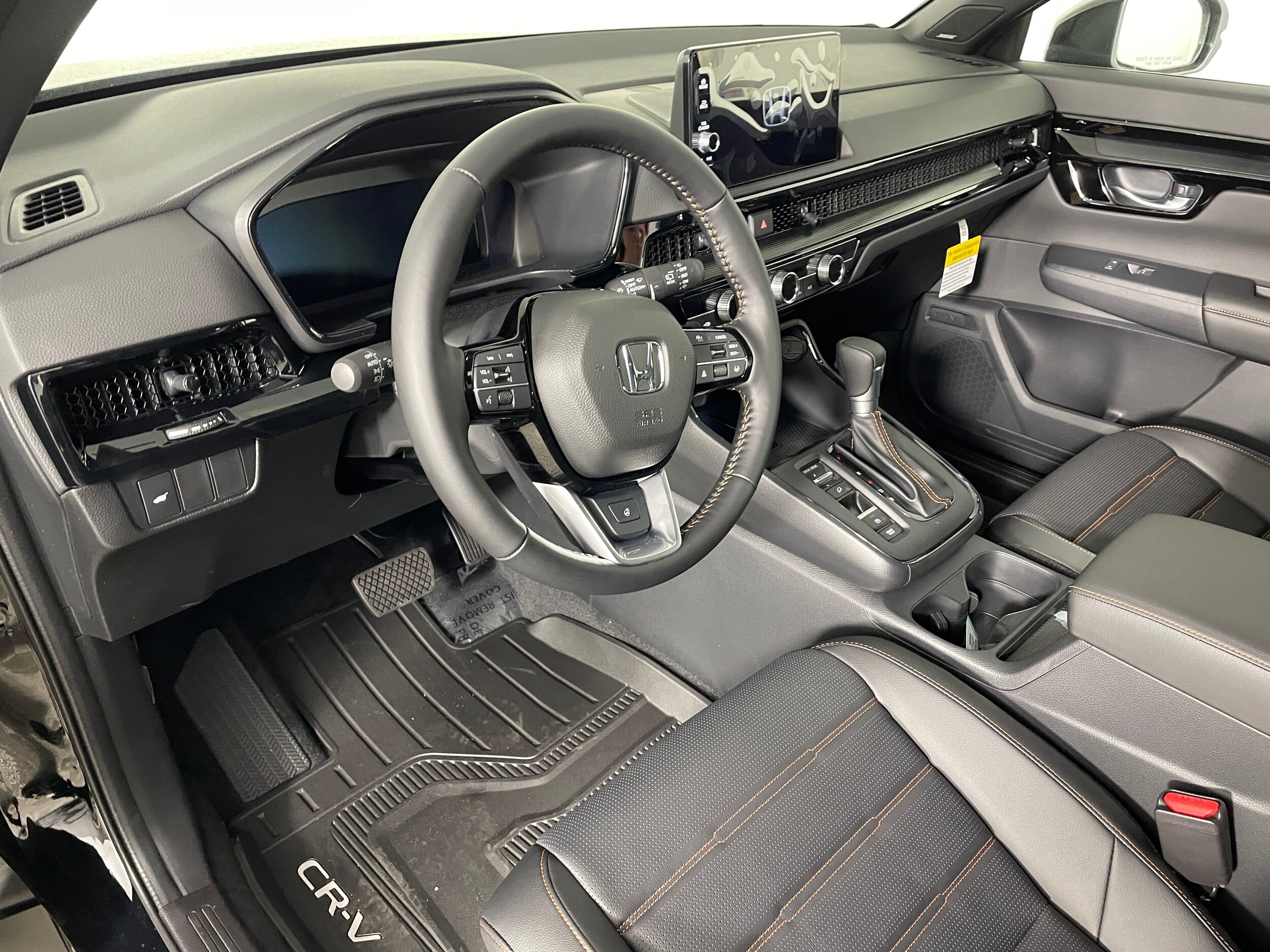 2026 Honda CR-V Hybrid Sport Touring photo 2