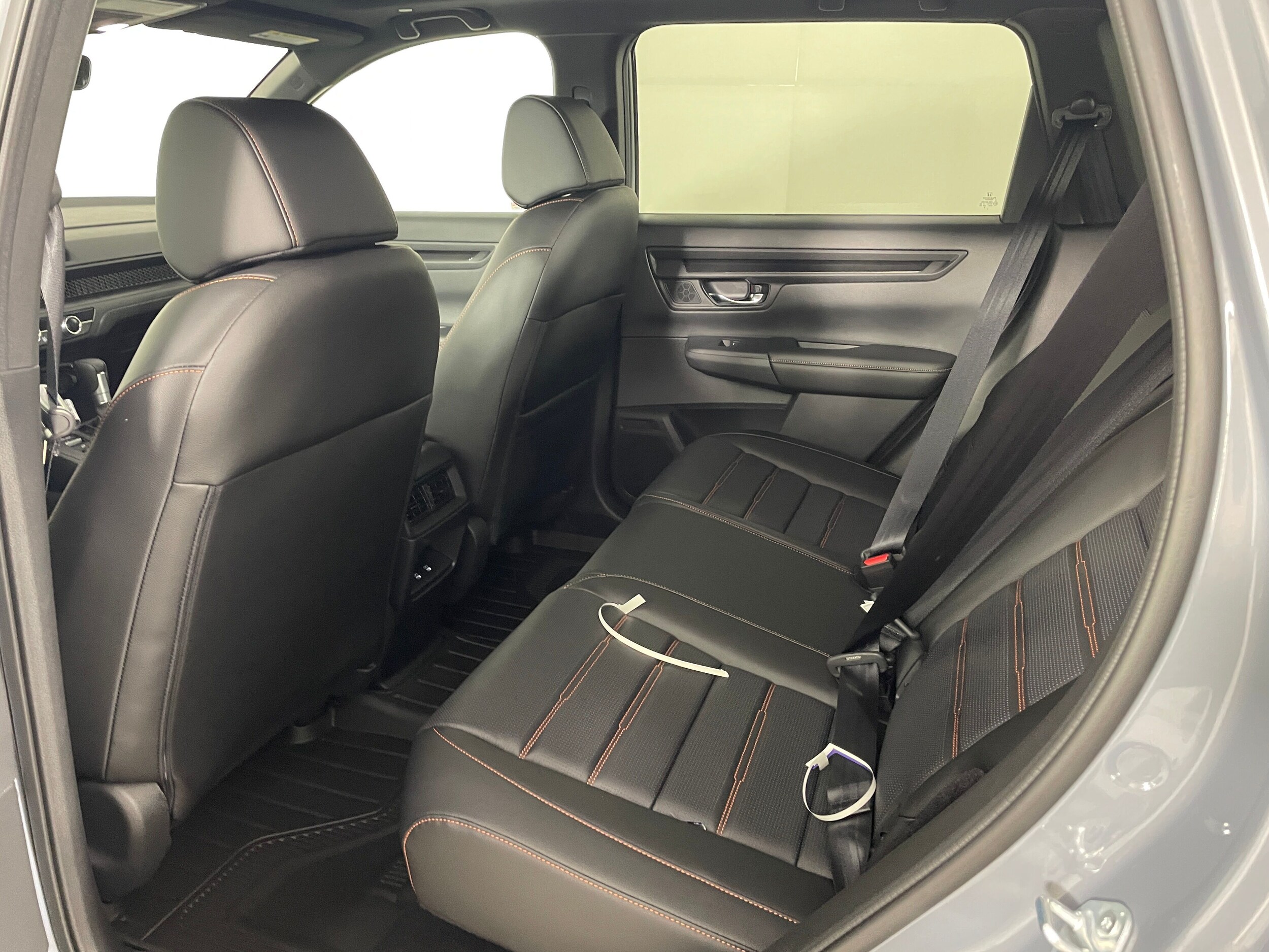 2026 Honda CR-V Hybrid Sport-L photo 4