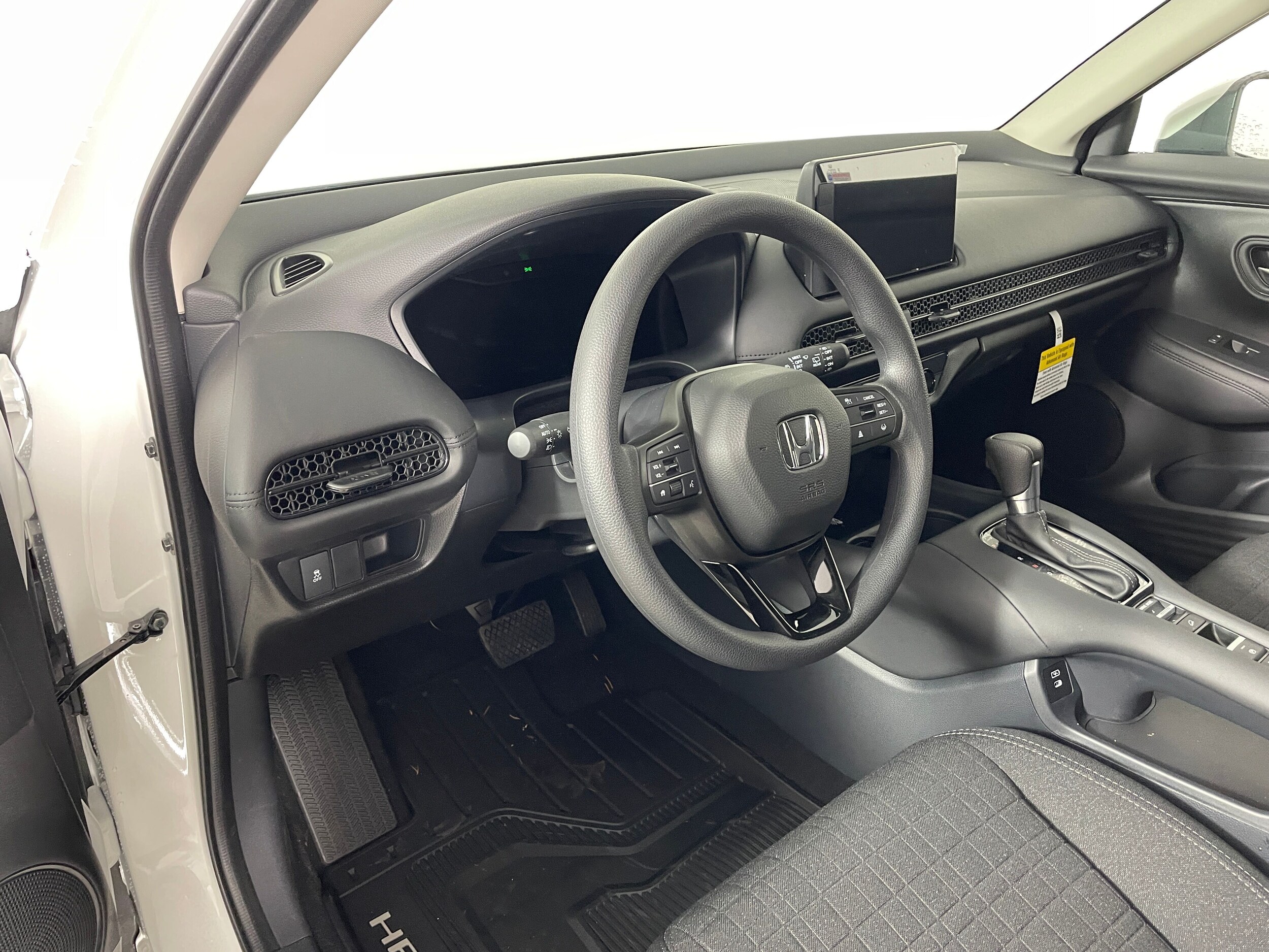 2026 Honda HR-V LX photo 2