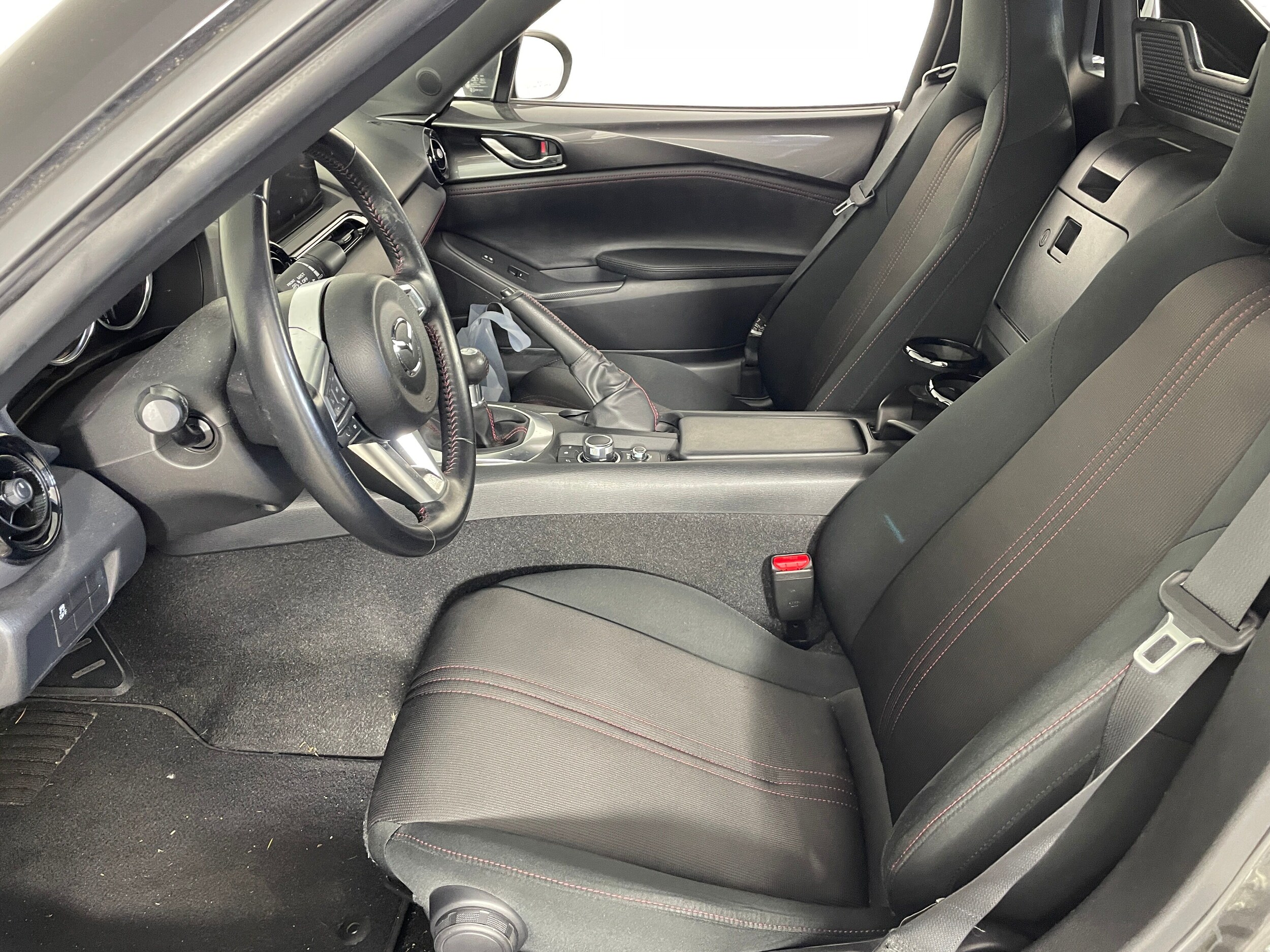 2019 Mazda MX-5 Miata Miata photo 2