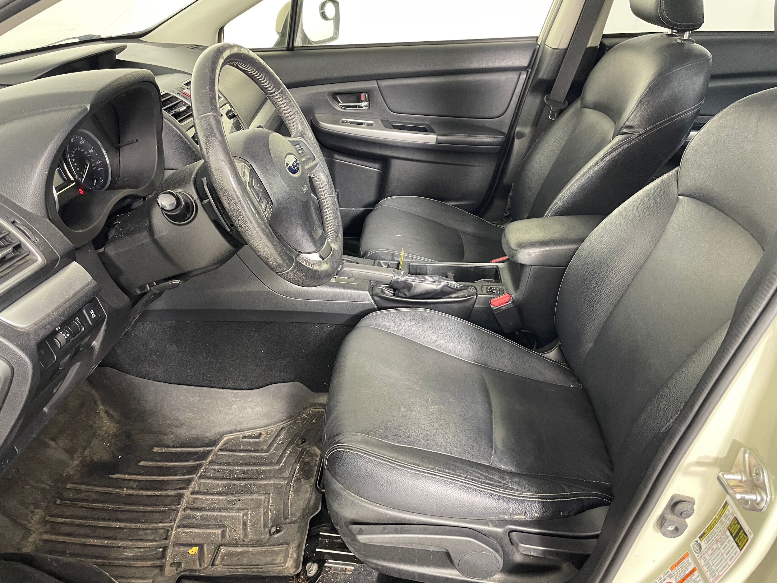 Used 2015 Subaru XV Crosstrek Limited with VIN JF2GPAMC1F8322131 for sale in Bremerton, WA