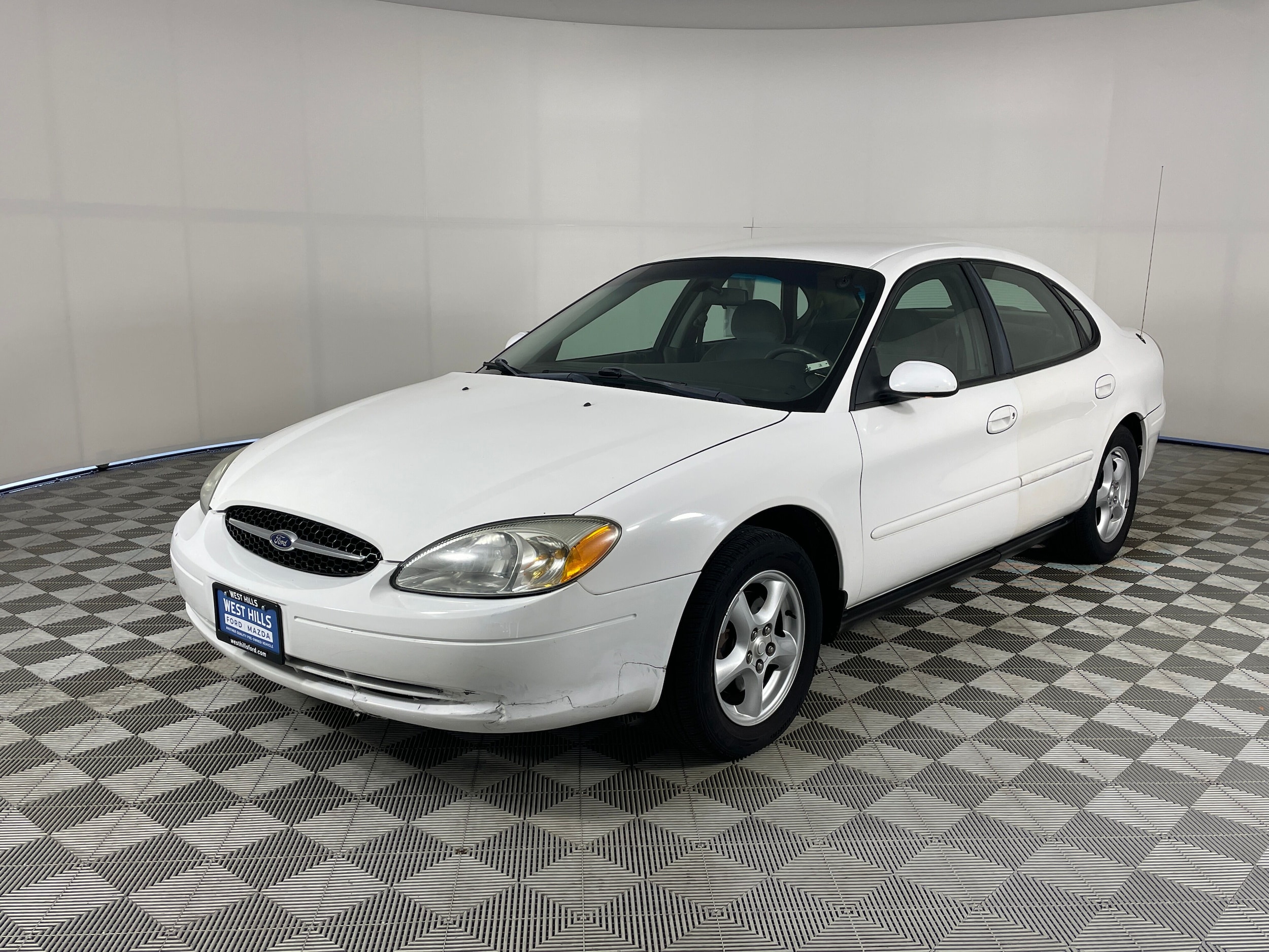 2003 Ford Taurus