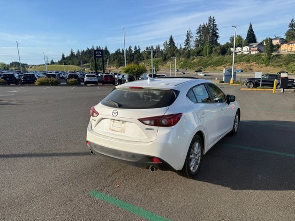 Used 2016 Mazda Mazda3 i Grand Touring Hatchback