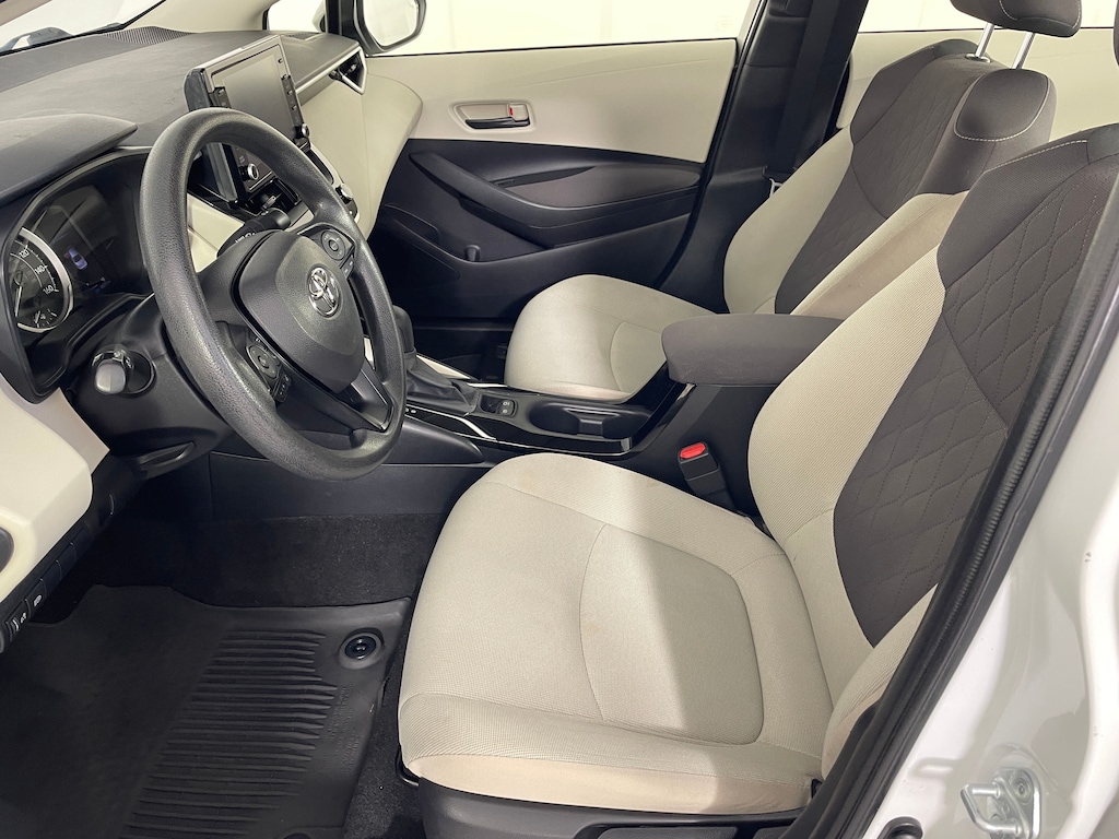 Used 2022 Toyota Corolla LE Sedan