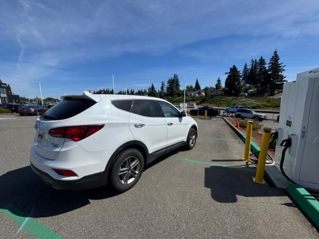 Used 2017 Hyundai Santa Fe Sport 2.4 Base SUV