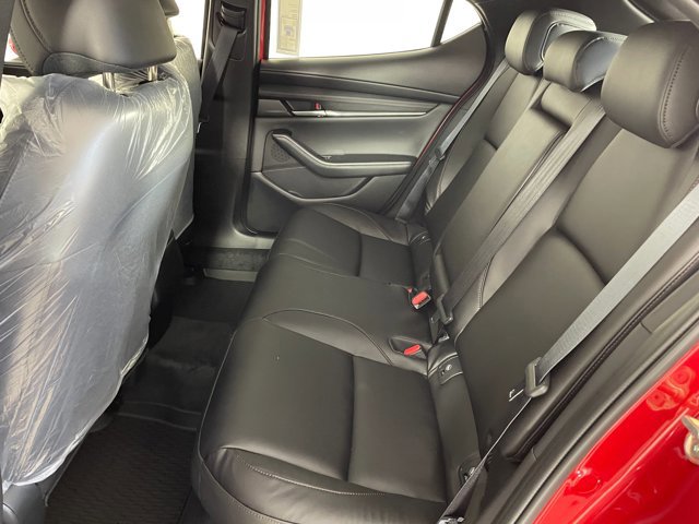 2026 Mazda Mazda3 2.5 s Preferred Hatchback photo 4