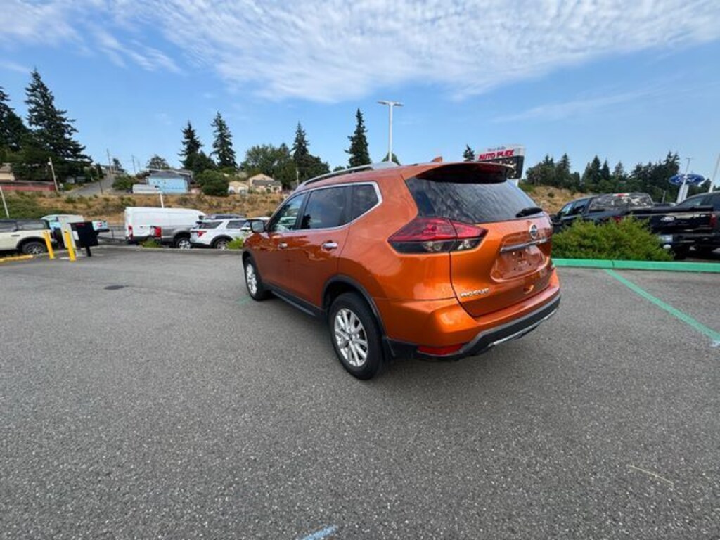 Used 2018 Nissan Rogue SV SUV