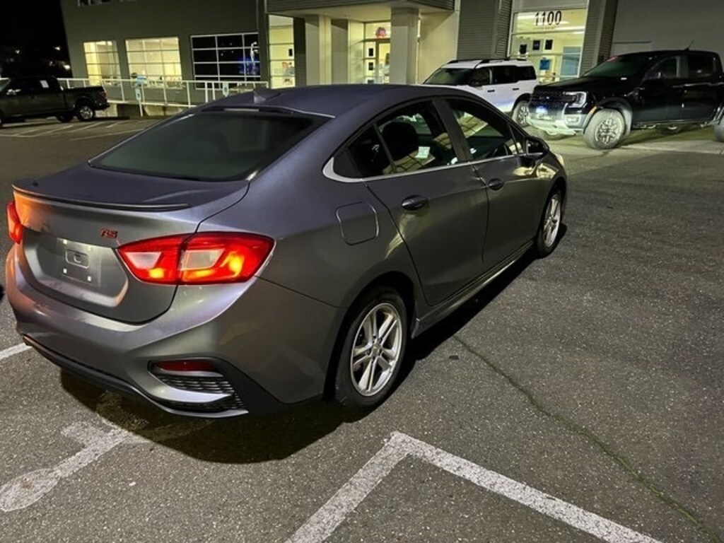 Used 2018 Chevrolet Cruze LT Sedan