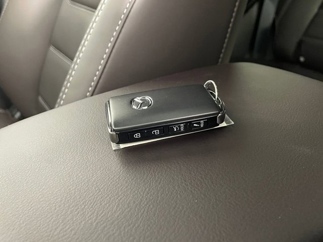 2025 Mazda CX-5 2.5 Turbo Signature photo 4