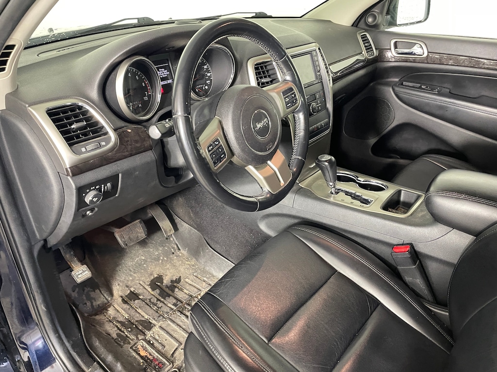 Used 2011 Jeep Grand Cherokee Laredo SUV