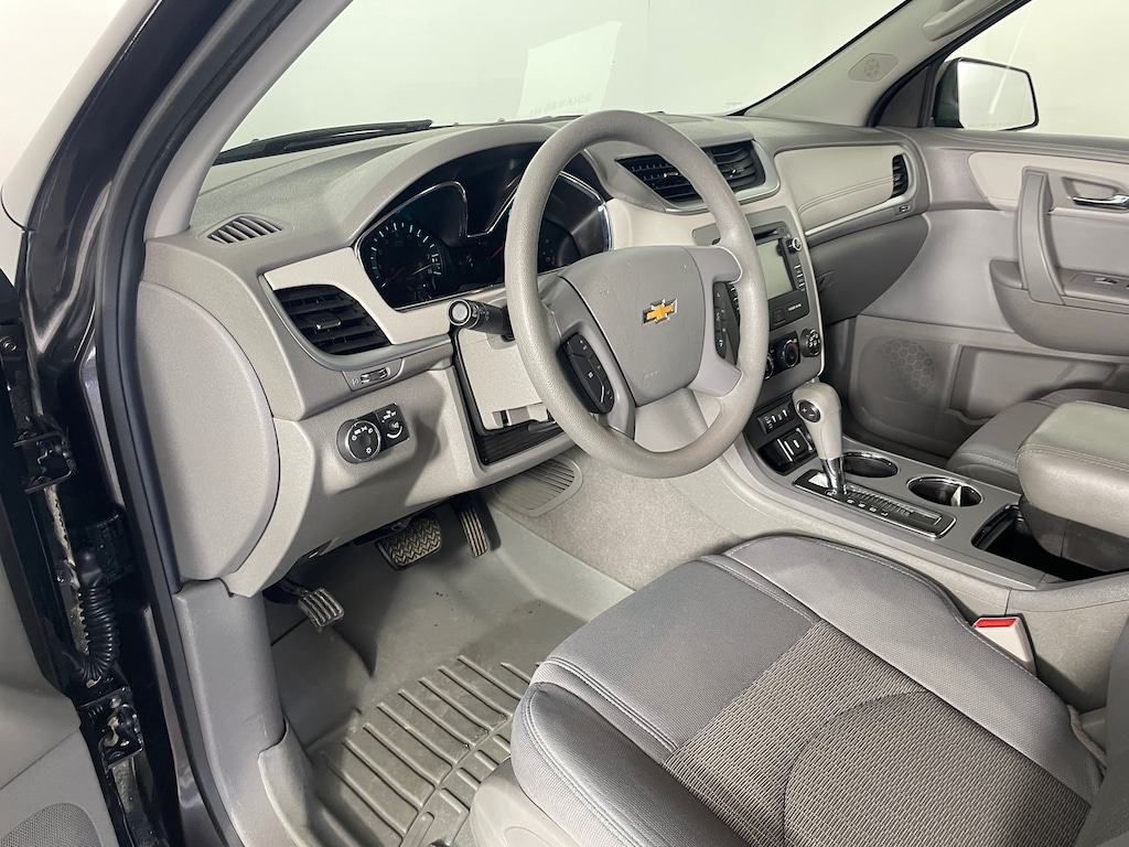 Used 2015 Chevrolet Traverse LS SUV