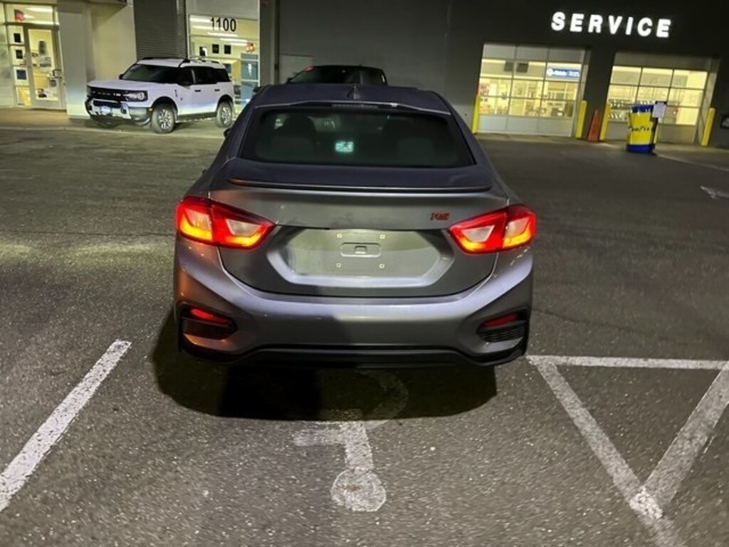 Used 2018 Chevrolet Cruze LT Sedan