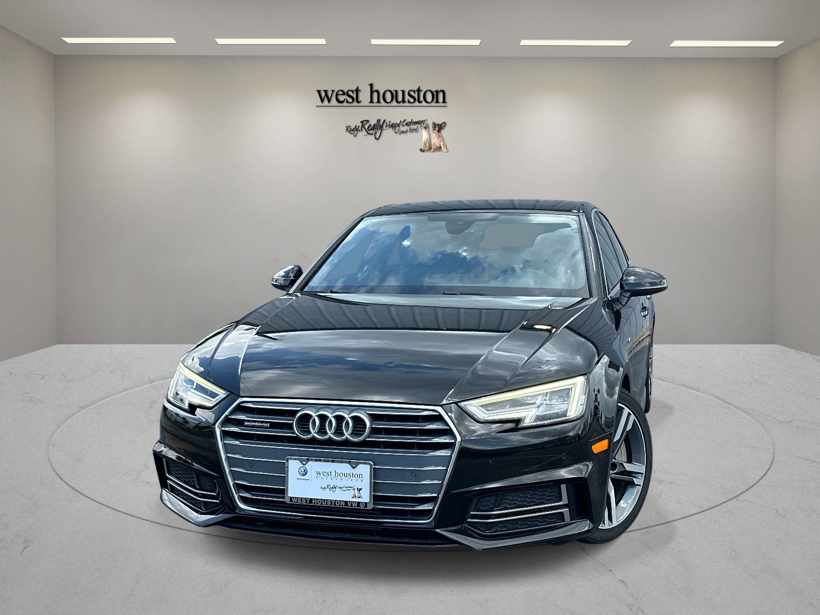 2018 Audi A4 2.0T quattro S tronic Premium Plus's photo