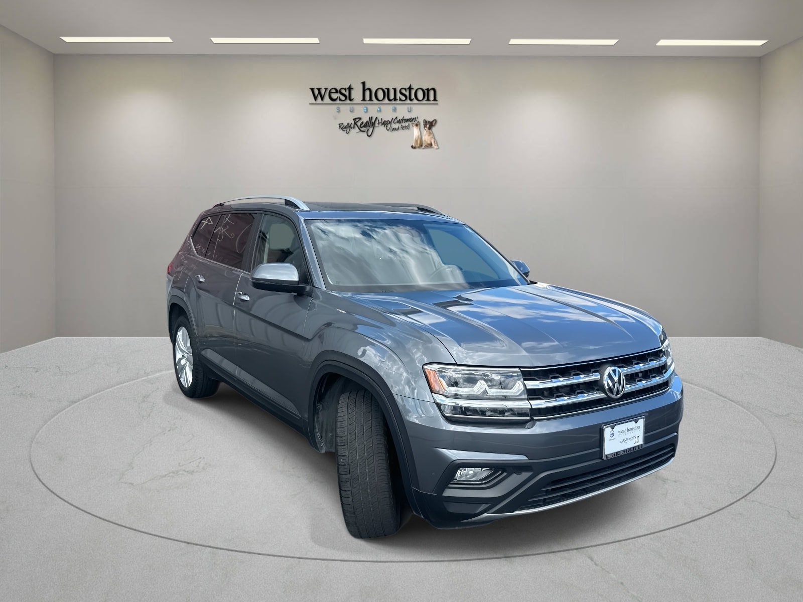 Used 2019 Volkswagen Atlas SE R-Line w/Tech with VIN 1V2WR2CA5KC503135 for sale in Houston, TX