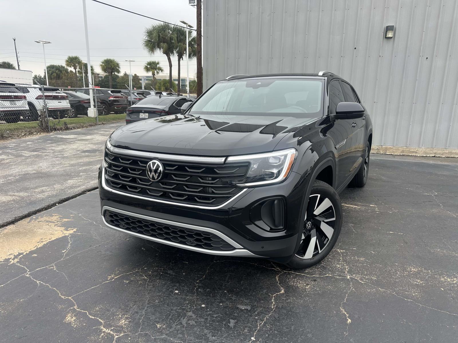 2025 Volkswagen Atlas Cross Sport SE w/Tech's photo