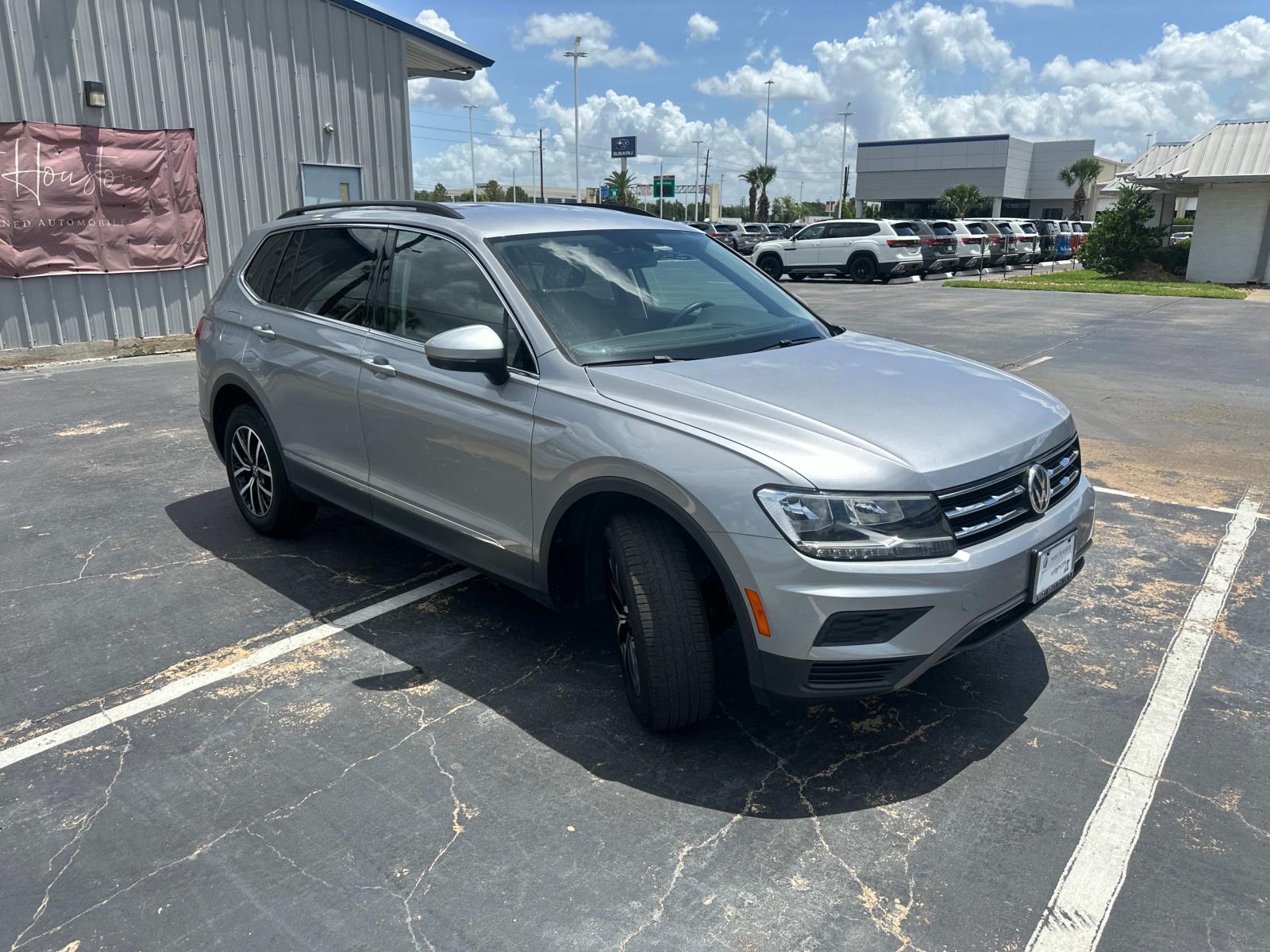Used 2021 Volkswagen Tiguan SE with VIN 3VV3B7AX2MM154418 for sale in Houston, TX