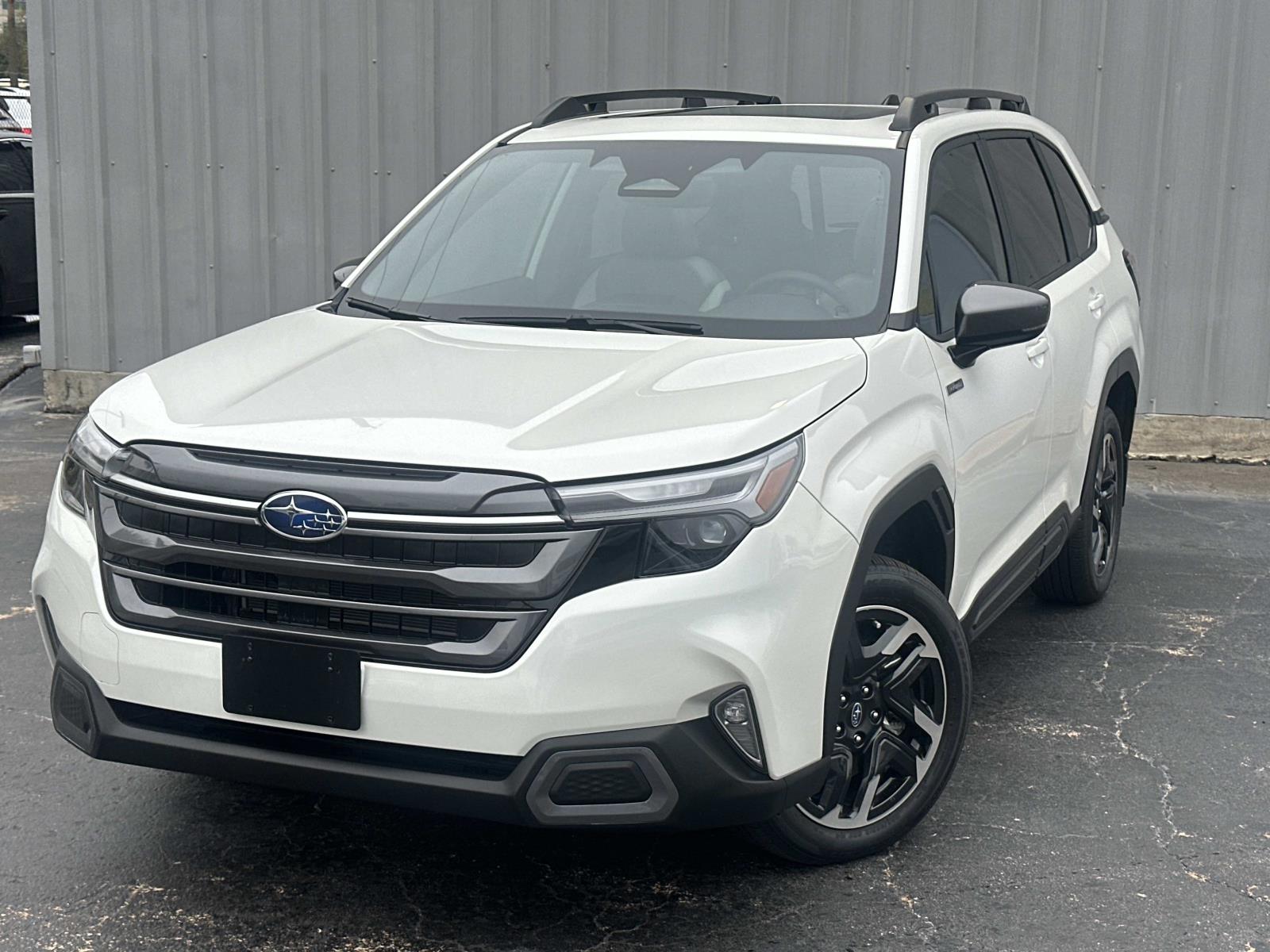 2025 Subaru Forester Limited's photo