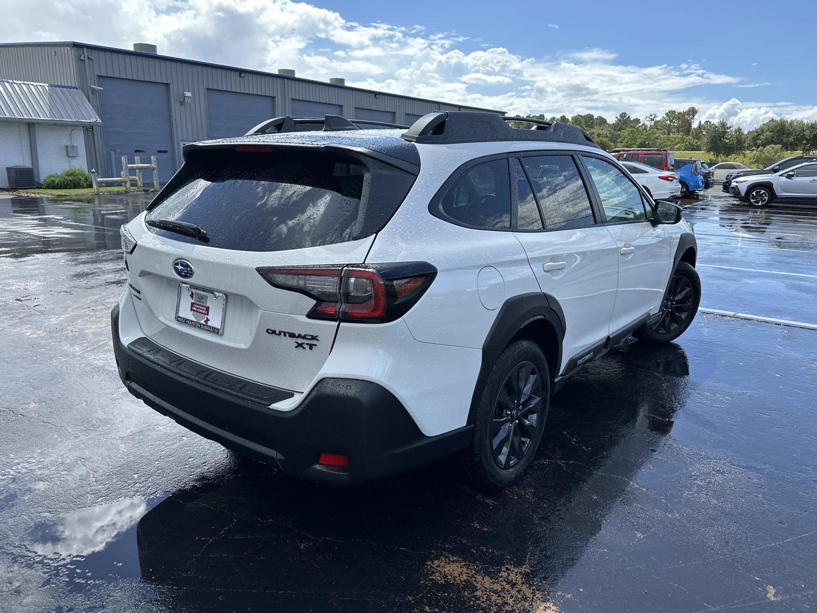 2025 Subaru Outback Onyx Edition XT photo 4
