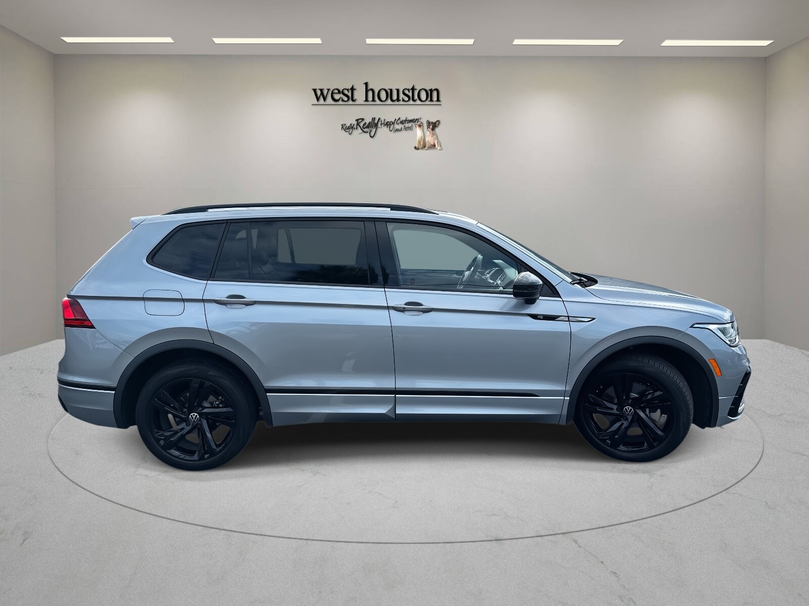 2024 Volkswagen Tiguan SE R-Line Black photo 3