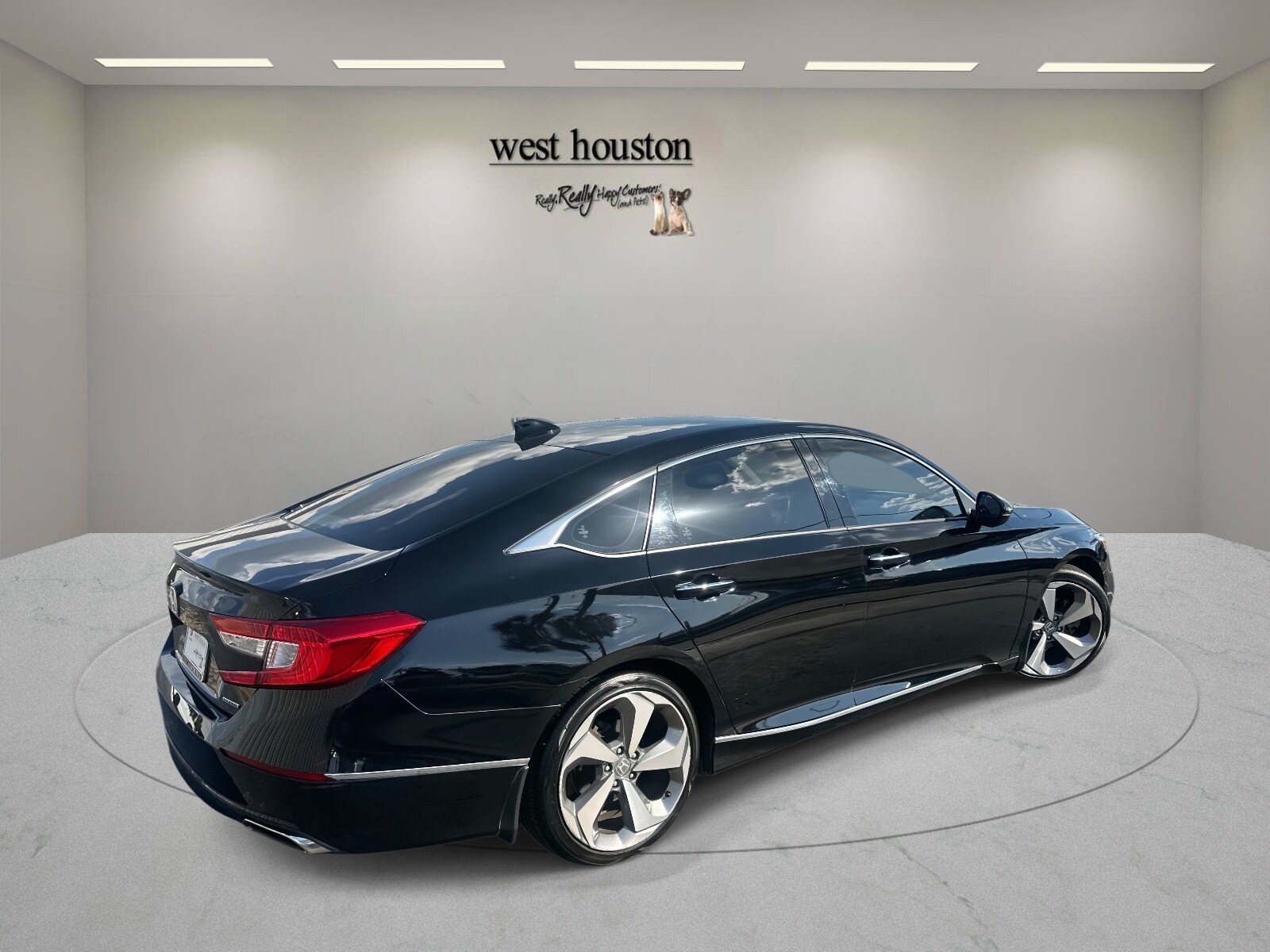 2018 Honda Accord Touring 1.5T photo 4