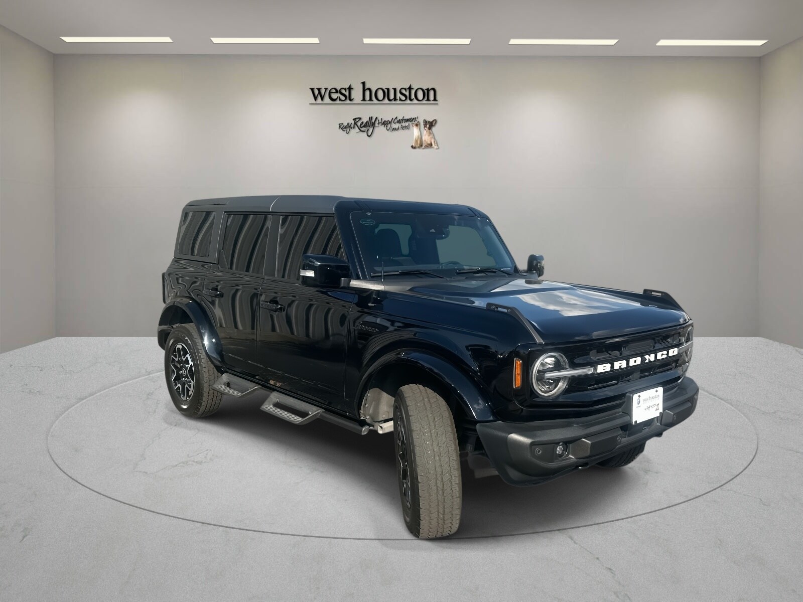 2024 Ford Bronco Outer Banks photo 2
