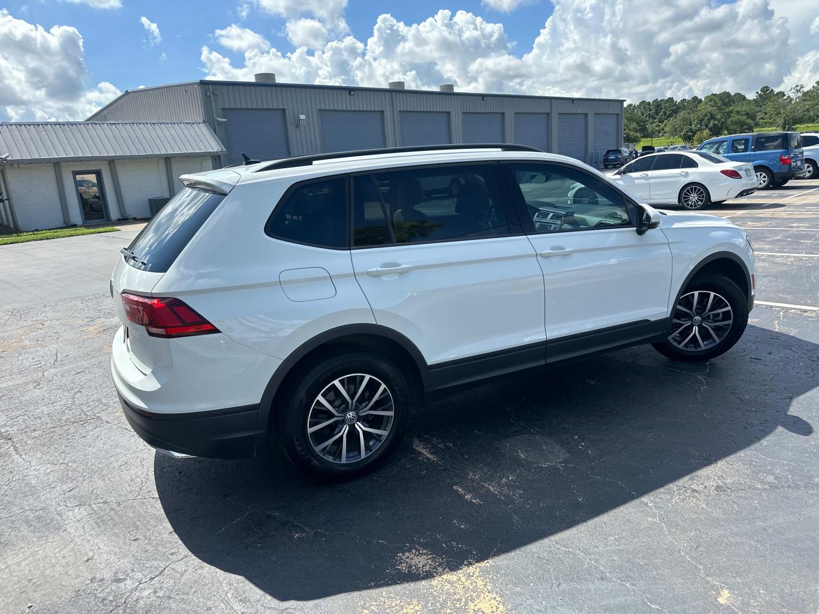 2021 Volkswagen Tiguan S photo 4
