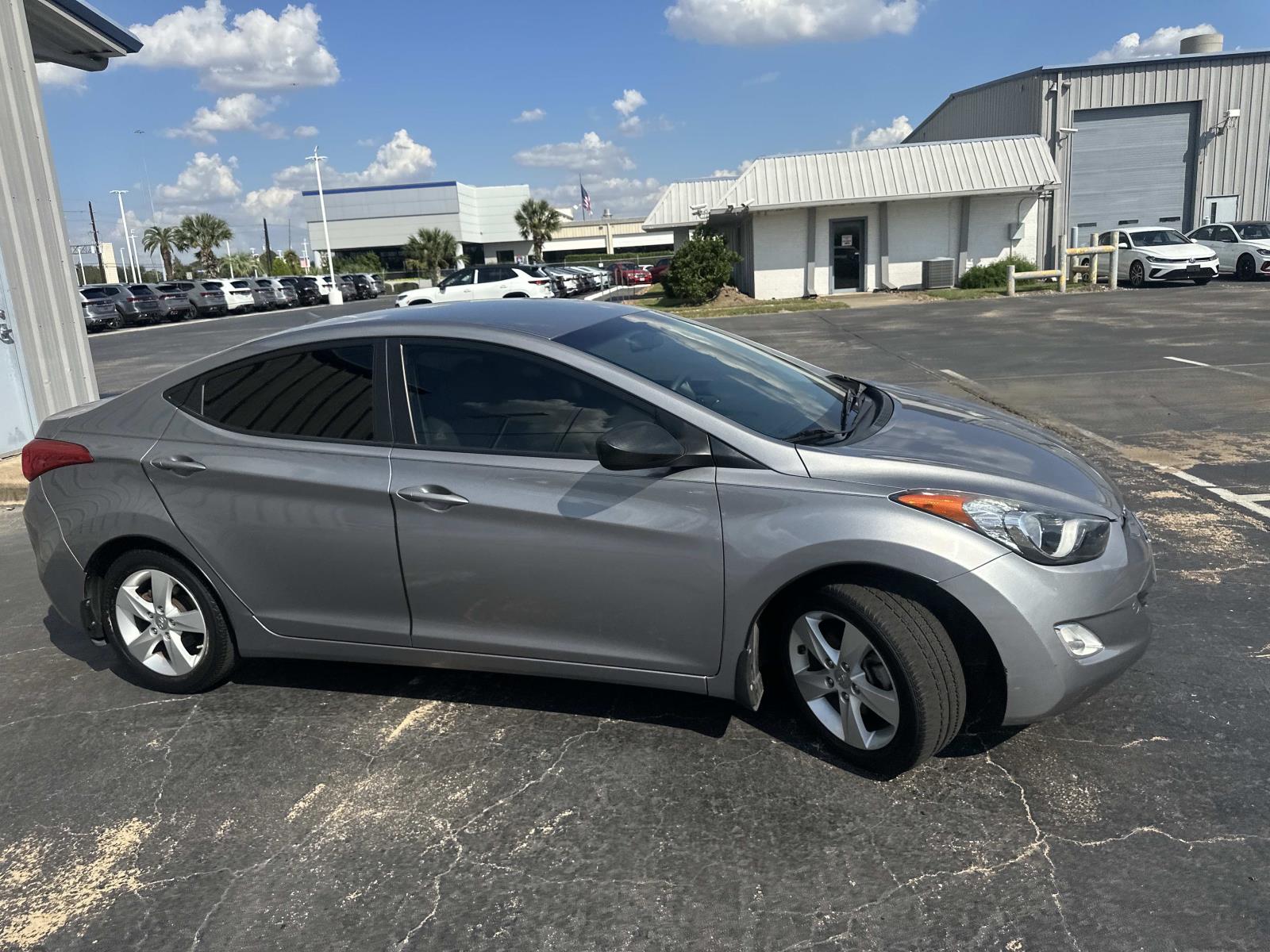 2013 Hyundai Elantra GLS Limited GS SE Tech photo 4