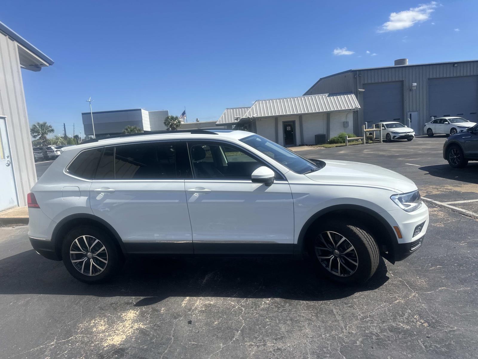 2020 Volkswagen Tiguan SE photo 4