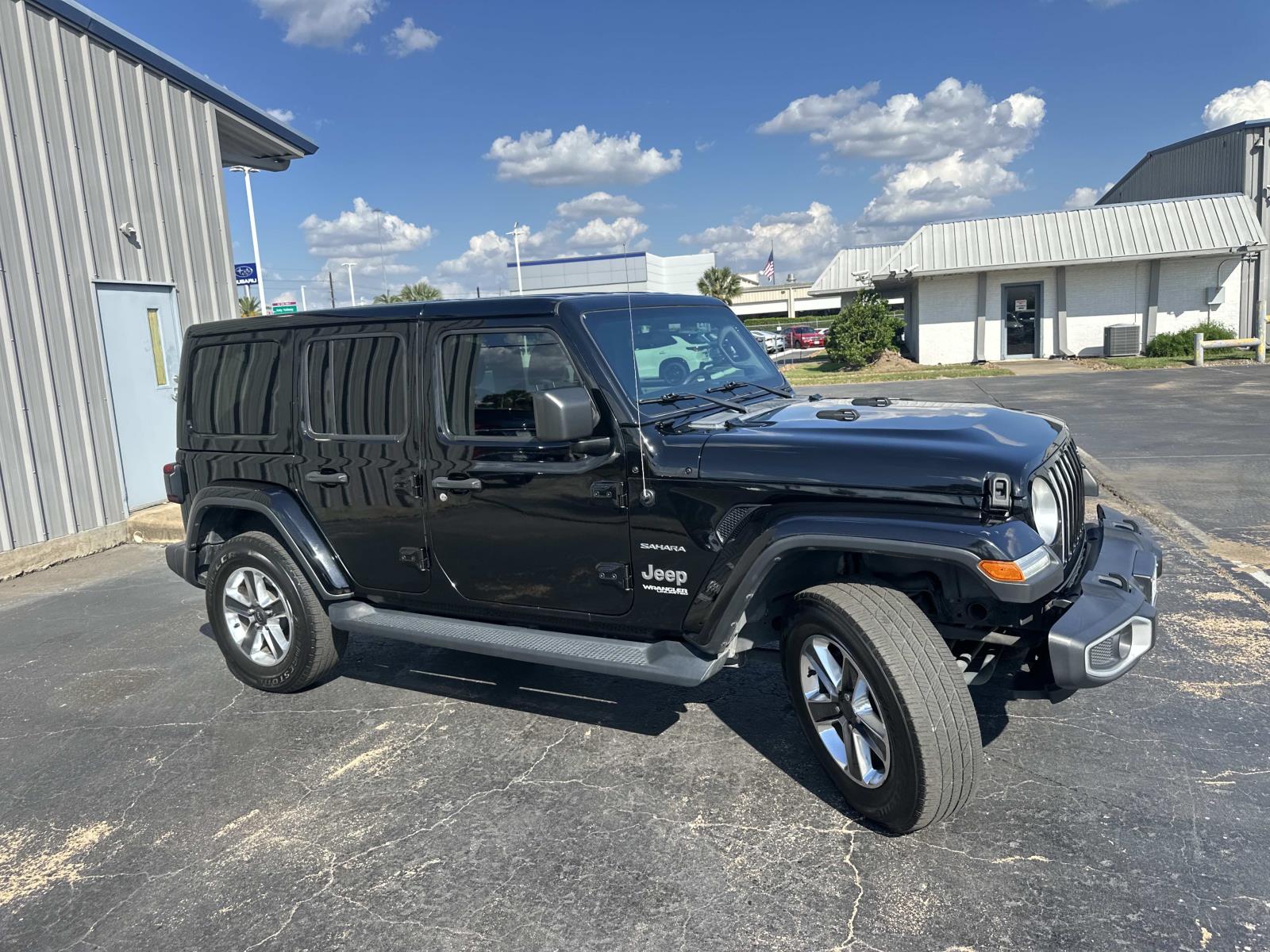 2020 Jeep Wrangler Unlimited Sahara Sport photo 3