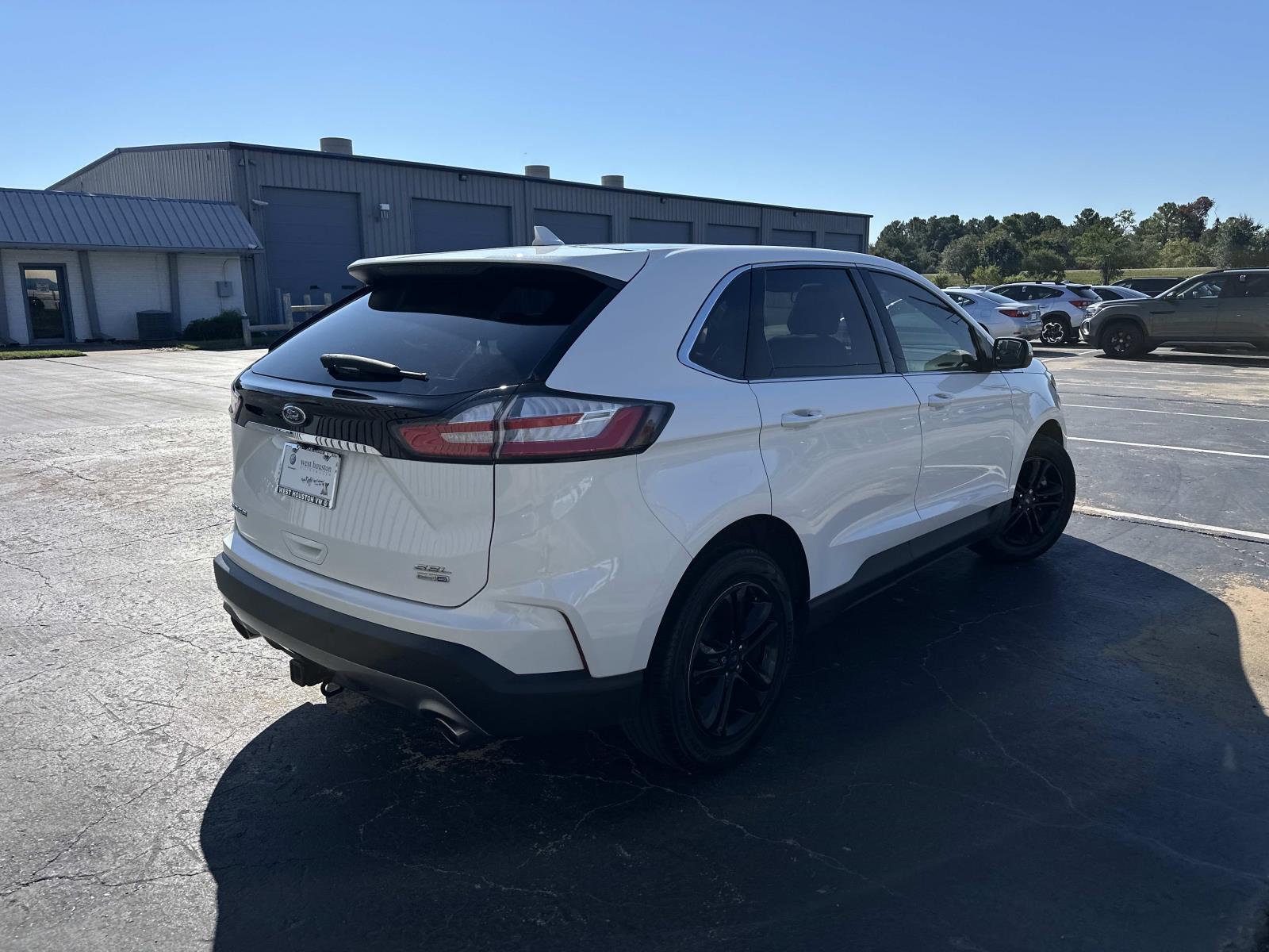 2020 Ford Edge SEL photo 4