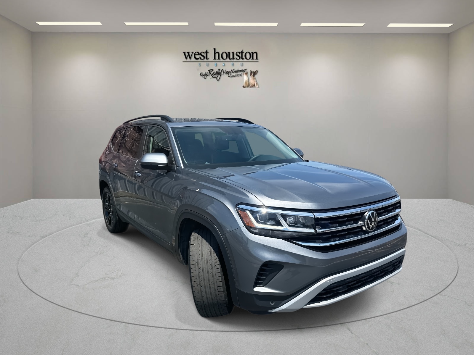 Used 2022 Volkswagen Atlas SE w/Tech with VIN 1V2JR2CA7NC545093 for sale in Houston, TX
