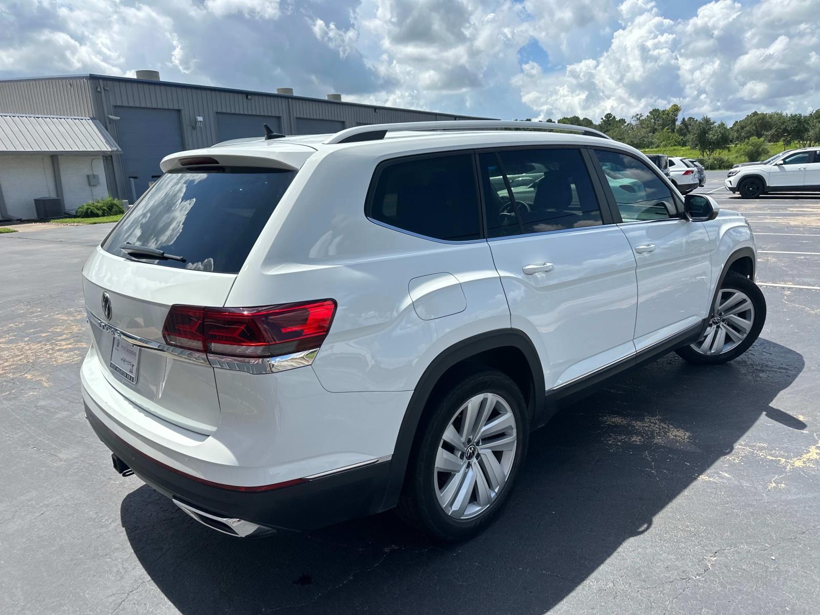 2021 Volkswagen Atlas V6 SEL photo 4