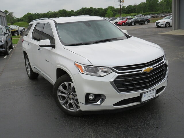 Used 2021 Chevrolet Traverse Premier with VIN 1GNERKKW6MJ251962 for sale in Houston, TX