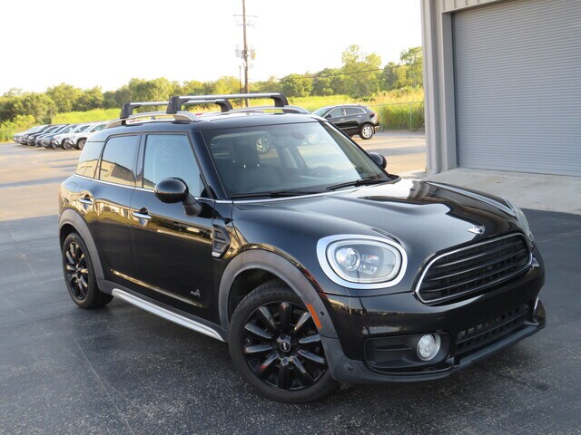 Used 2017 MINI Countryman Base with VIN WMZYV5C39H3E02653 for sale in Houston, TX