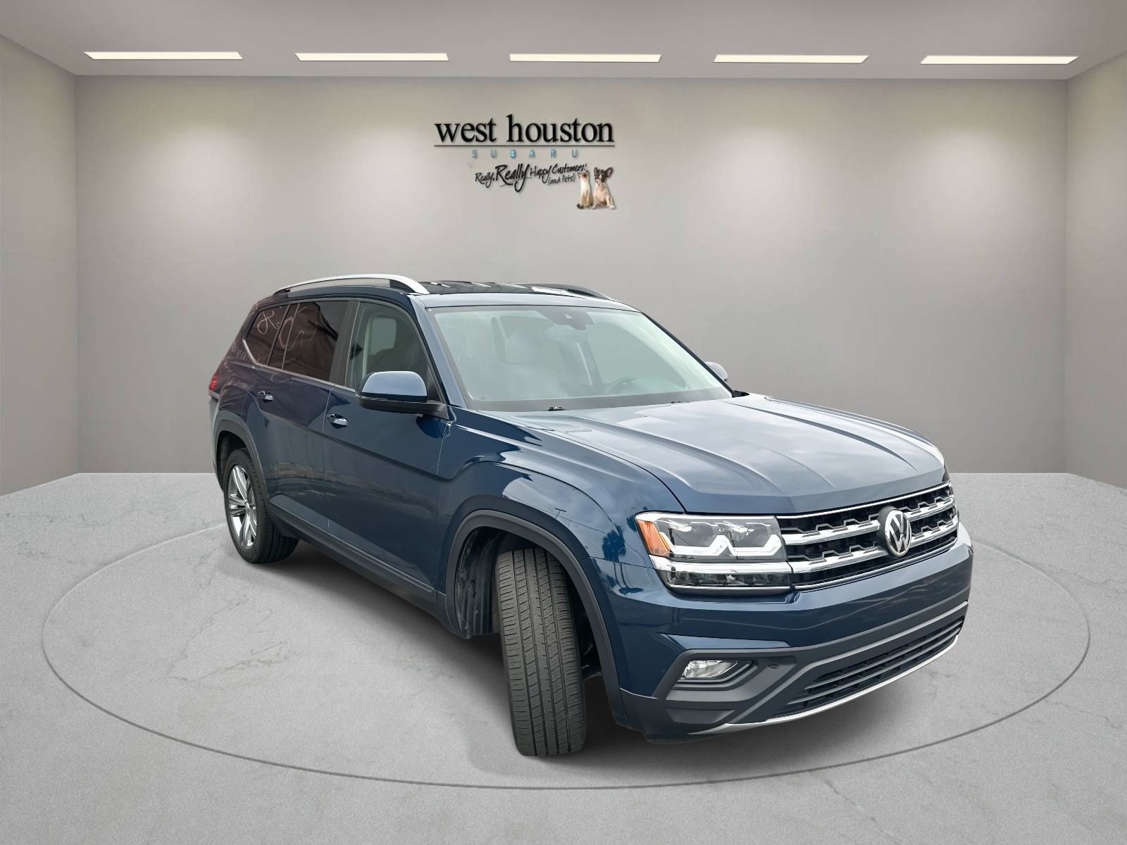 Used 2019 Volkswagen Atlas SE w/Tech with VIN 1V2WP2CA2KC618264 for sale in Houston, TX