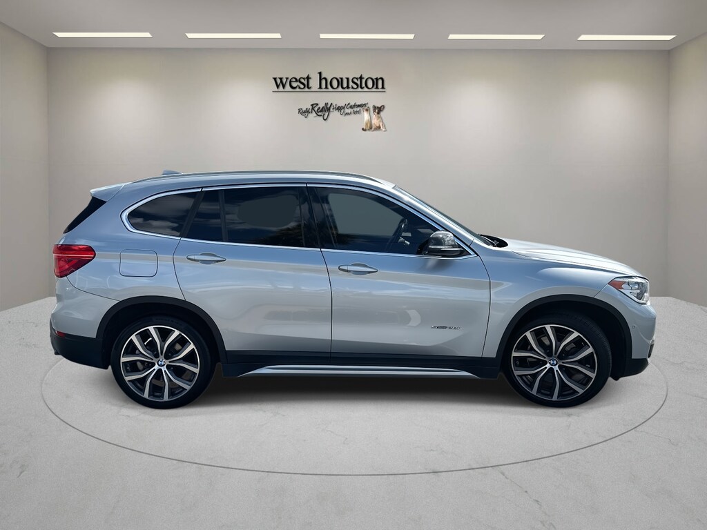 Used 2018 BMW X1 sDrive28i Sports Activity Vehicle Sport Utility